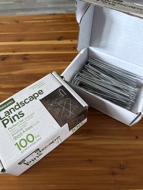 Greenscapes 085972041251 1 Inch X 4-1/2 Steel Landscape Pins 100 Pk 2 Packs Greenscapes 085972041251 1 Inch X 4-1/2 Steel Landscape Pins 100 Pk 2 Packs