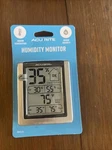 Acu-rite Indoor/outdoor Humidity Monitor 00632SBL, New. Fixed Price $11.00.