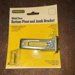 Stanley Hardware CD40-2124 Bottom Pivot And Jamb Bracket New. Fixed Price $8.96.