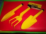 New Stanley Set 3 Pack Small Spade Shovel Rake Gardening 74007. Fixed Price $11.90.