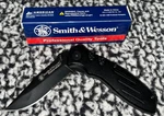Smith & Wesson Extreme Ops Liner Lock Folding Blade Knife New Sealed Black. Fixed Price $20.00.
